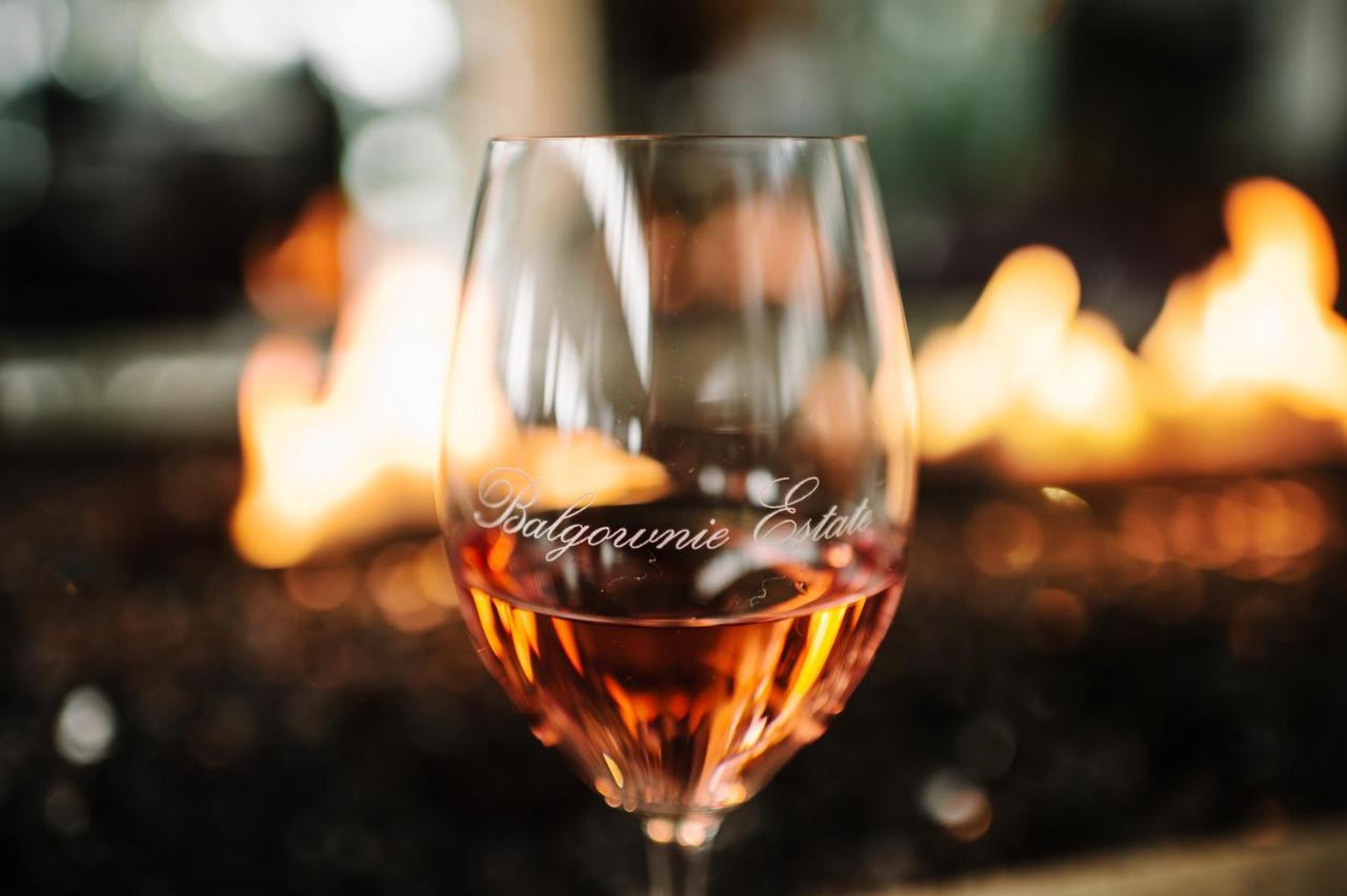 Balgownie Estate Yarra Valley Yarra Glen Ngoại thất bức ảnh A glass of Tokaji wine